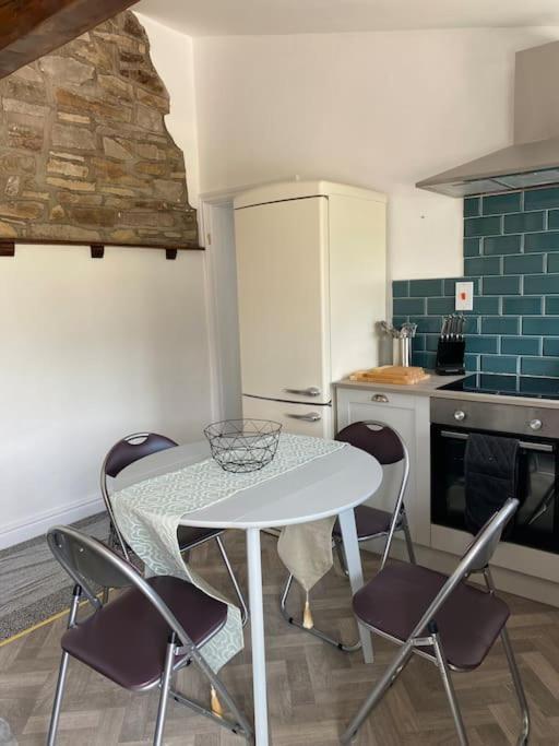 South Cottage - Garden, Views, Parking, Dogs, Cheshire, Walks, Family Adlington Extérieur photo