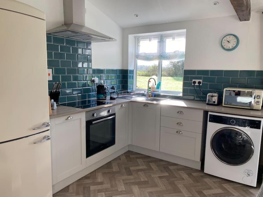 South Cottage - Garden, Views, Parking, Dogs, Cheshire, Walks, Family Adlington Extérieur photo